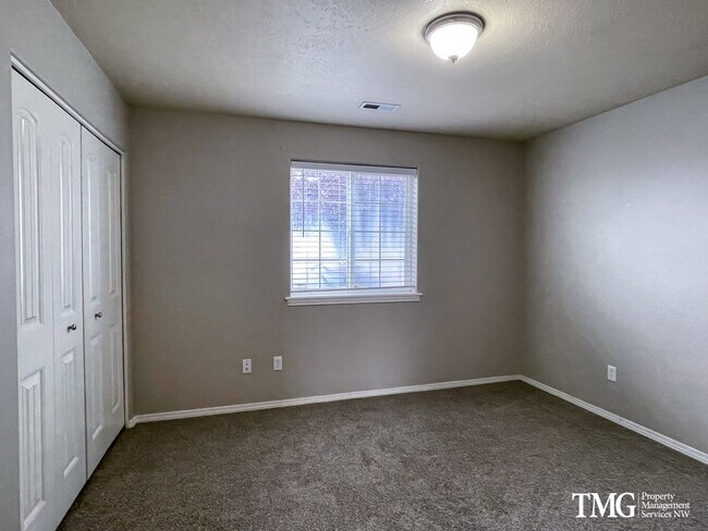 Building Photo - 3BD Ranch in Desirable Pasco Neighborhood