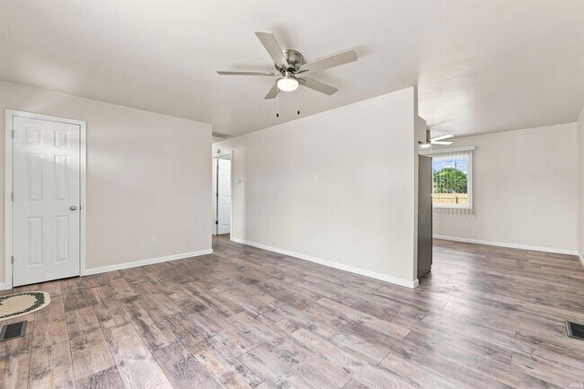 Building Photo - 7123 Strawberry Dr