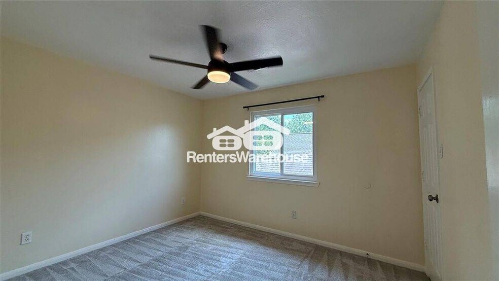 Building Photo - 7206 Bethany Bay Dr