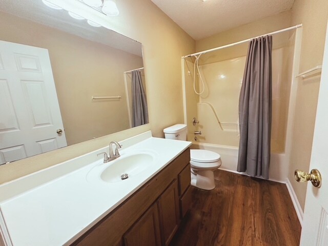 Building Photo - 102 Calli St