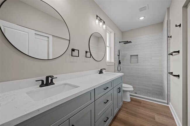 Building Photo - 28407 Champion Oaks Dr