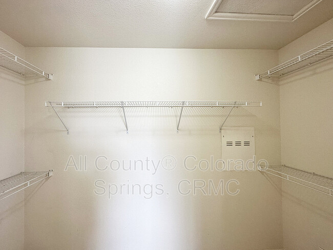 Building Photo - 2289 Gilpin Ave