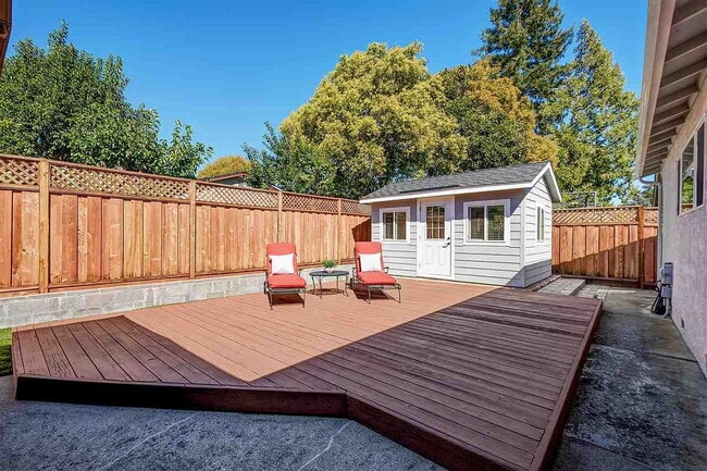 Building Photo - "Charming 4-Bed Oasis in Pleasanton – Spacious 1607 Sq Ft Home with 2 Full Baths!"