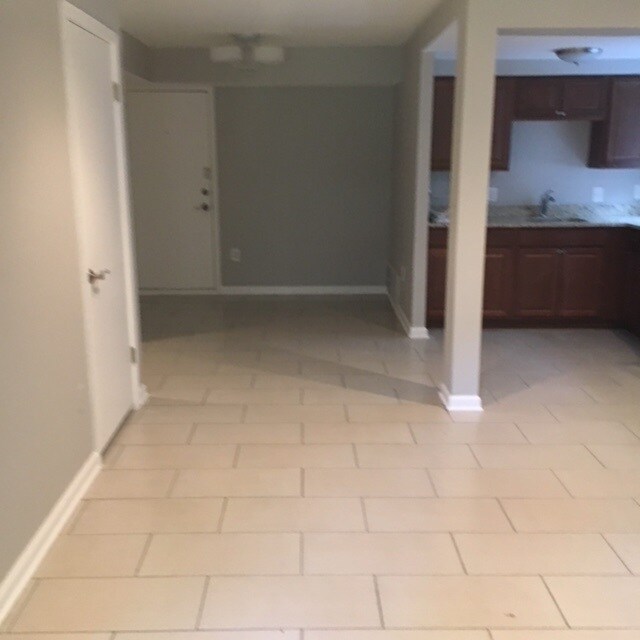 Building Photo - 7157 Donnell Pl