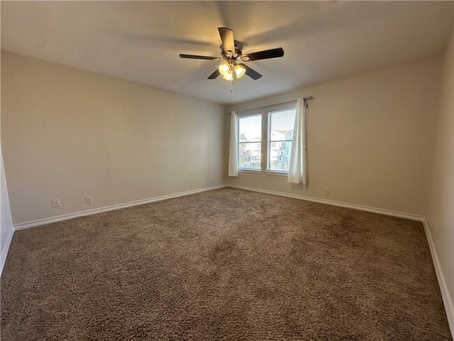 Building Photo - 738 Imperial Harbor Dr