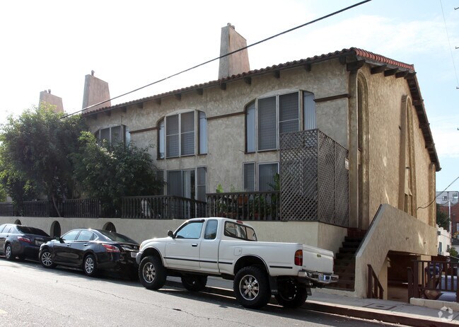 Building Photo - 33 Eastwind