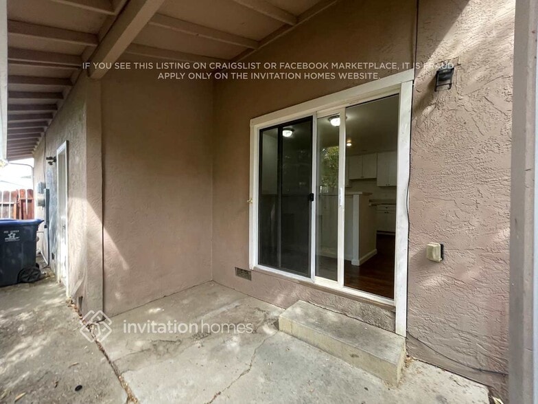 Building Photo - 1878 Southwood Dr