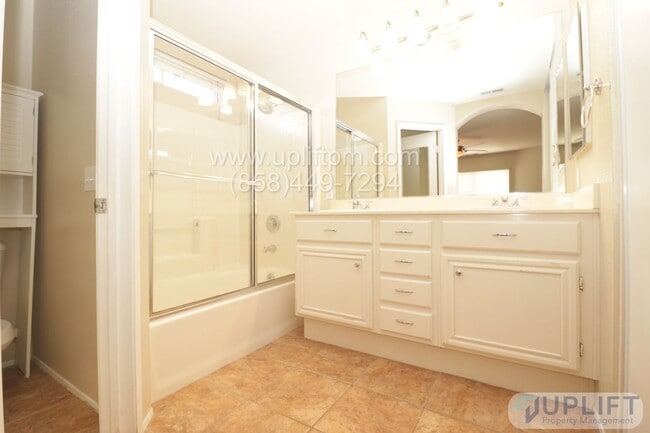 Building Photo - 3 Bed, 2.5 Bath Condo in Cornerstone Scrip...