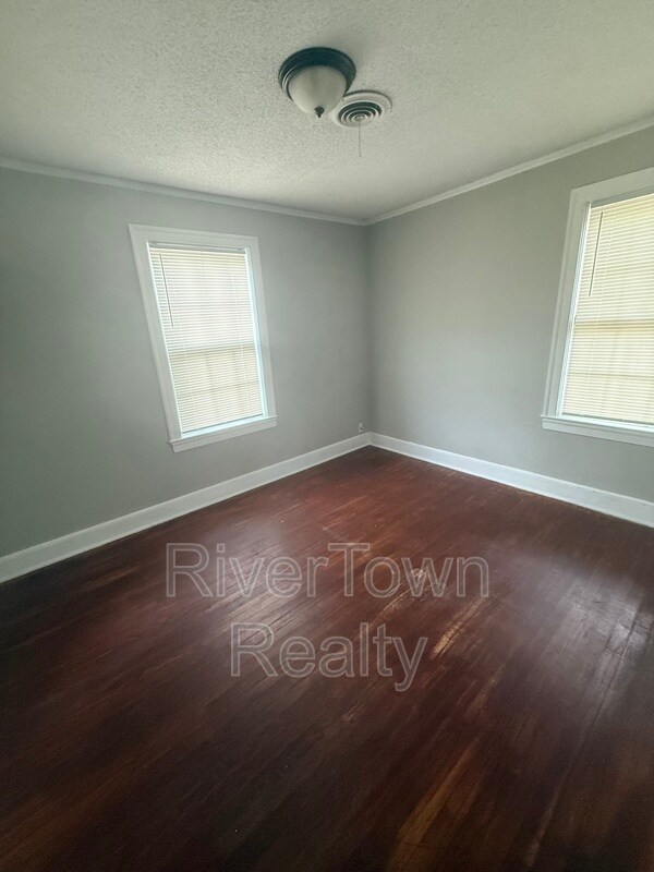 Building Photo - 719 Berclair Rd