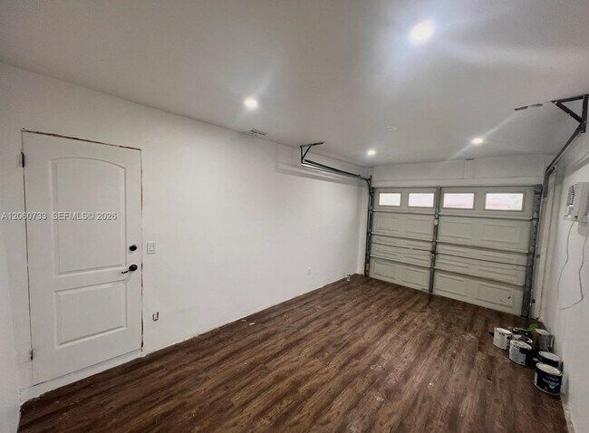 Building Photo - 7161 SW 13th St