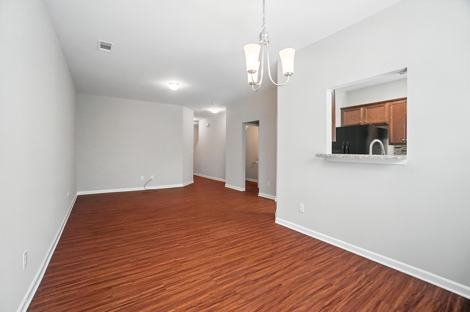Building Photo - 4020 Queensbridge Rd