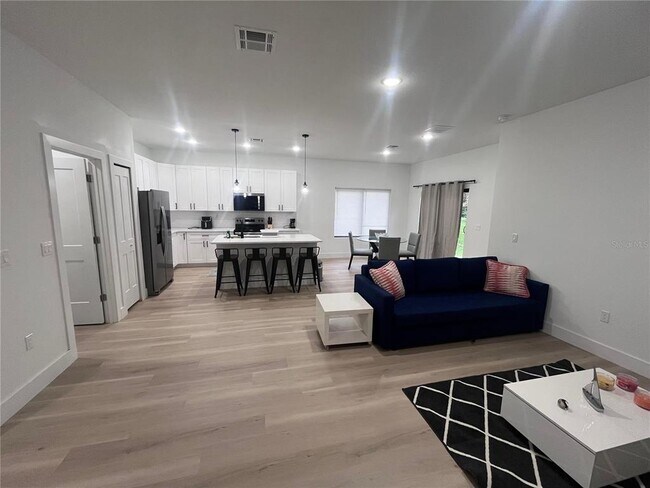 Building Photo - 2816 Silas Ave