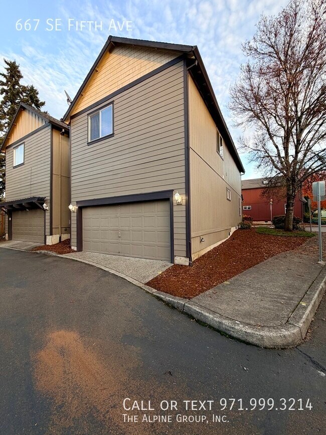 Building Photo - 667 SE Fifth Ave-