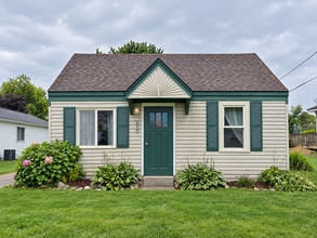 Building Photo - 6030 Cotter Ave
