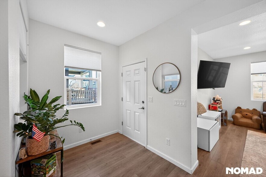 Building Photo - 8195 Monte Vista Cir