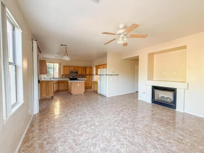 Building Photo - 6874 W Blackhawk Dr