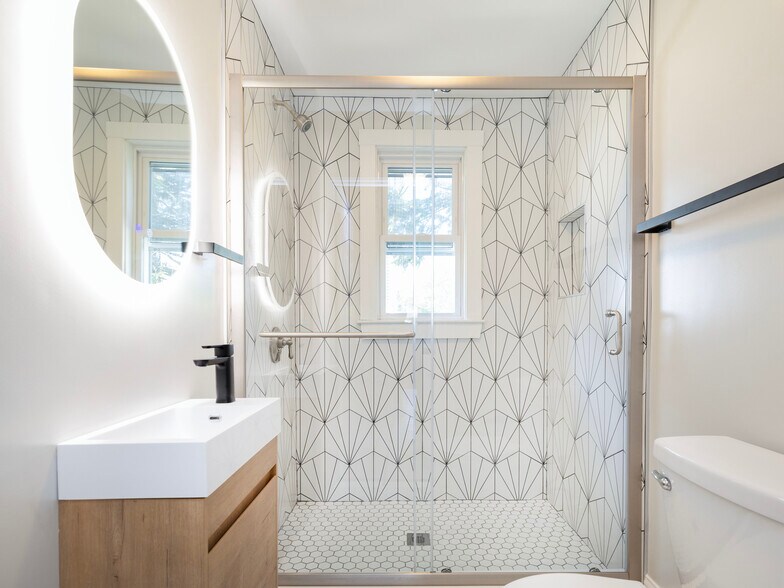 Building Photo - 57 Hawthorne St