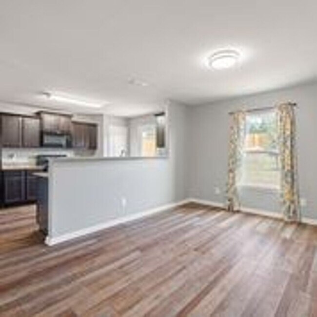 Building Photo - **4 Weeks Free!** Almost New In Luckey Ranch!!!