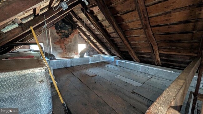 Building Photo - 302 Leidy Rd