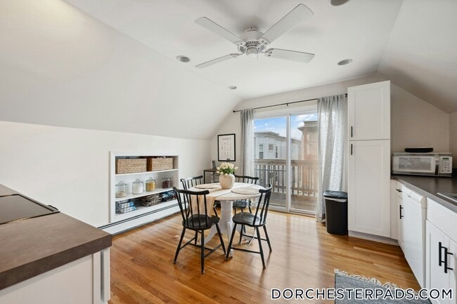 Building Photo - 25 Edison Green