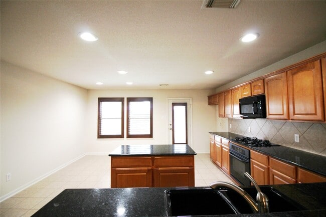 Building Photo - 21611 Britton Hill Way