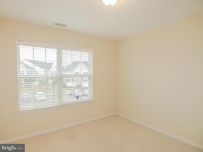 Building Photo - 2105 Lexington Mews