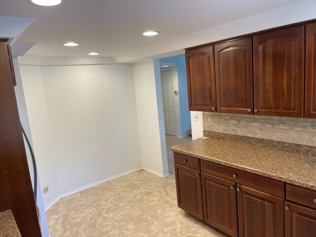 Kitchen/ breakfast nook - 2086 Saint Johns Ave