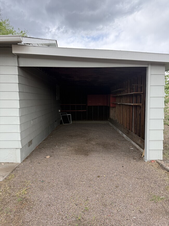 Building Photo - 1308 Harrison Rd