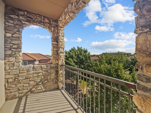 Primary Photo - 555 Via Amalfi