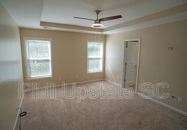 Building Photo - 218 Marefair Ln