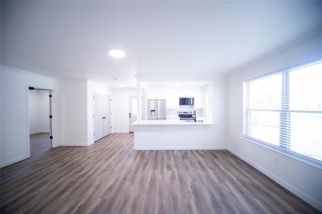 Building Photo - 3233 S University Dr