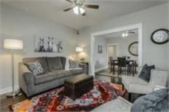 Building Photo - 2710 Holmes St