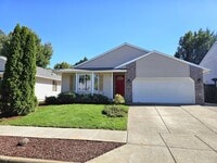 Building Photo - 21138 SW Houston Dr