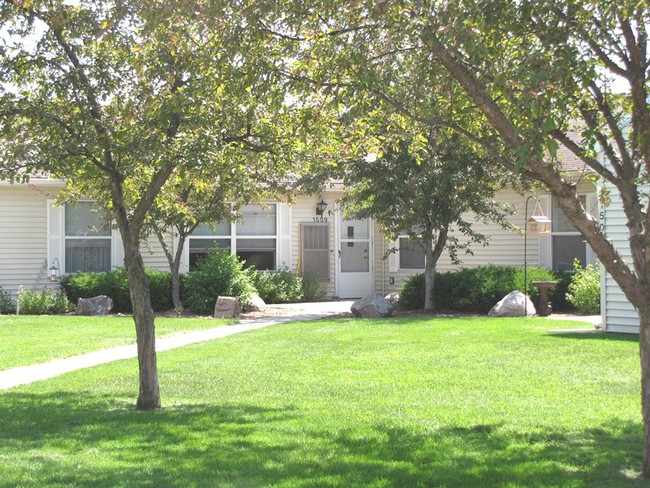 Building Photo - The Bungalows