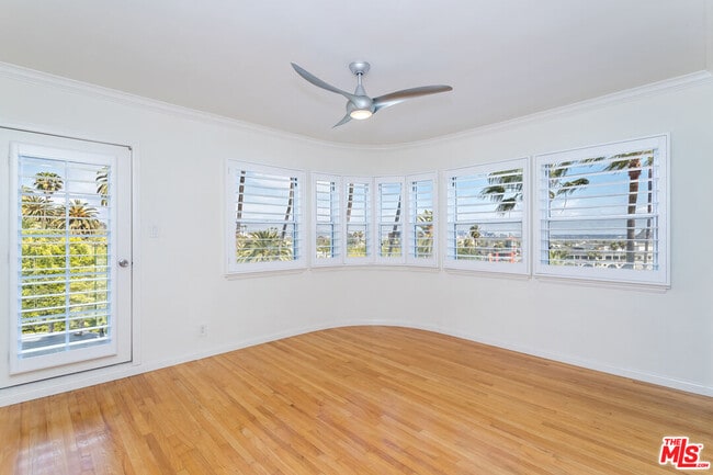 Building Photo - 1541 Selma Dr