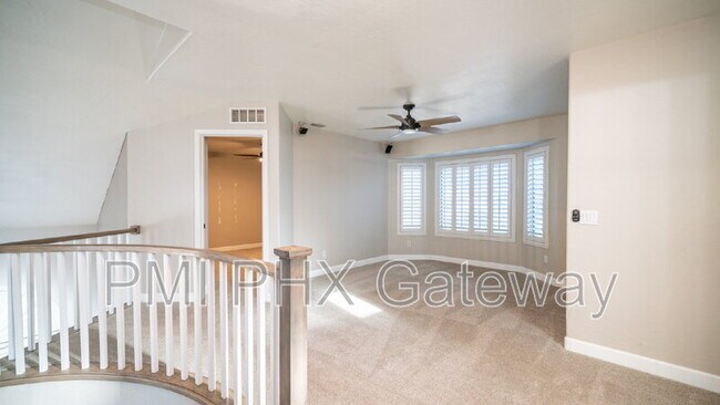 Building Photo - 1891 E Oasis Dr