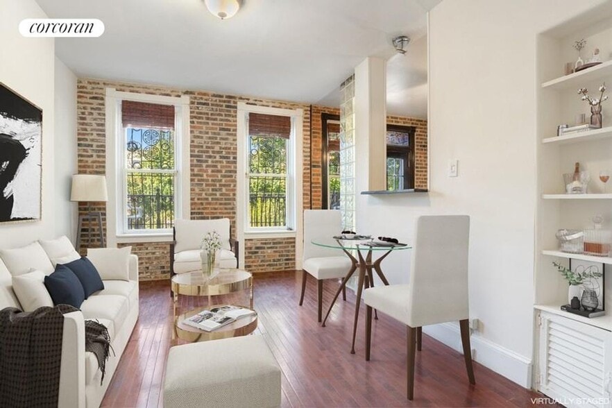 Primary Photo - 129 Moffat St