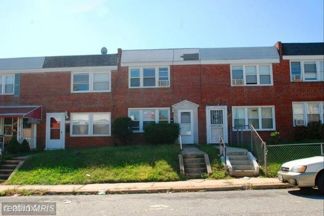 Building Photo - 2720 Rittenhouse Ave