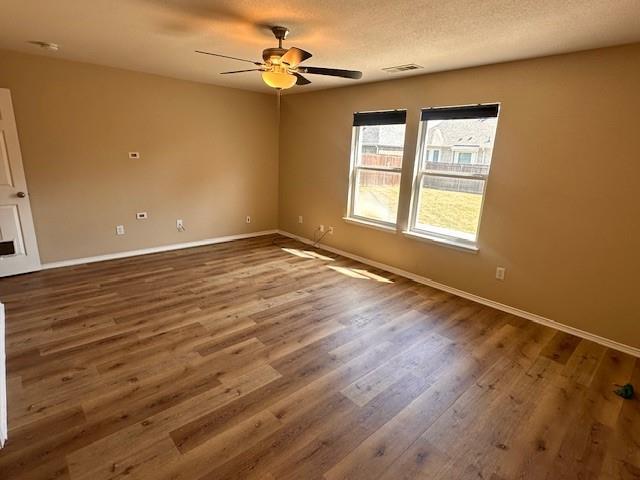 Building Photo - 5880 Crestview Dr