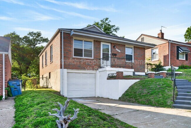 Building Photo - 4707 Roxie St