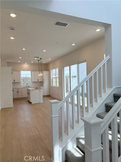 Building Photo - 4405 S Fairmount Pso