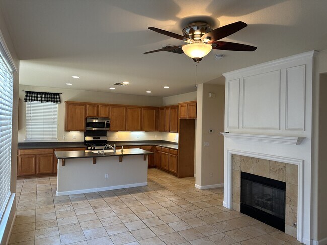 Building Photo - 274 Finchwood Dr