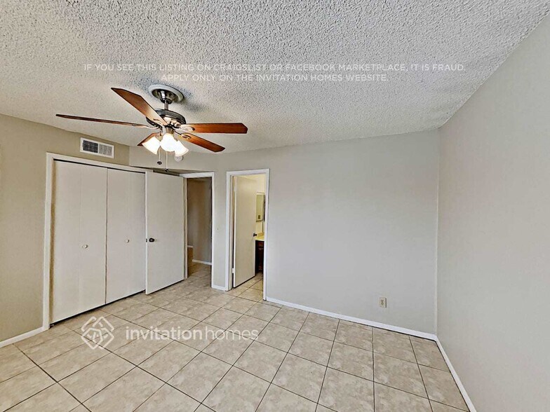 Building Photo - 1205 W Chilton St