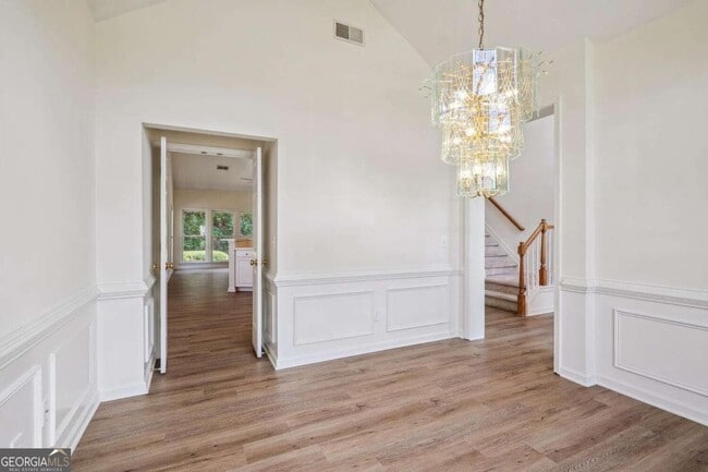 Building Photo - 1118 Sadlers Close