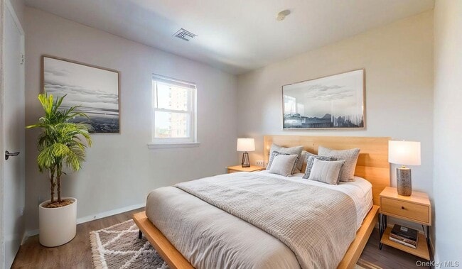 Building Photo - 110-41 62nd Dr