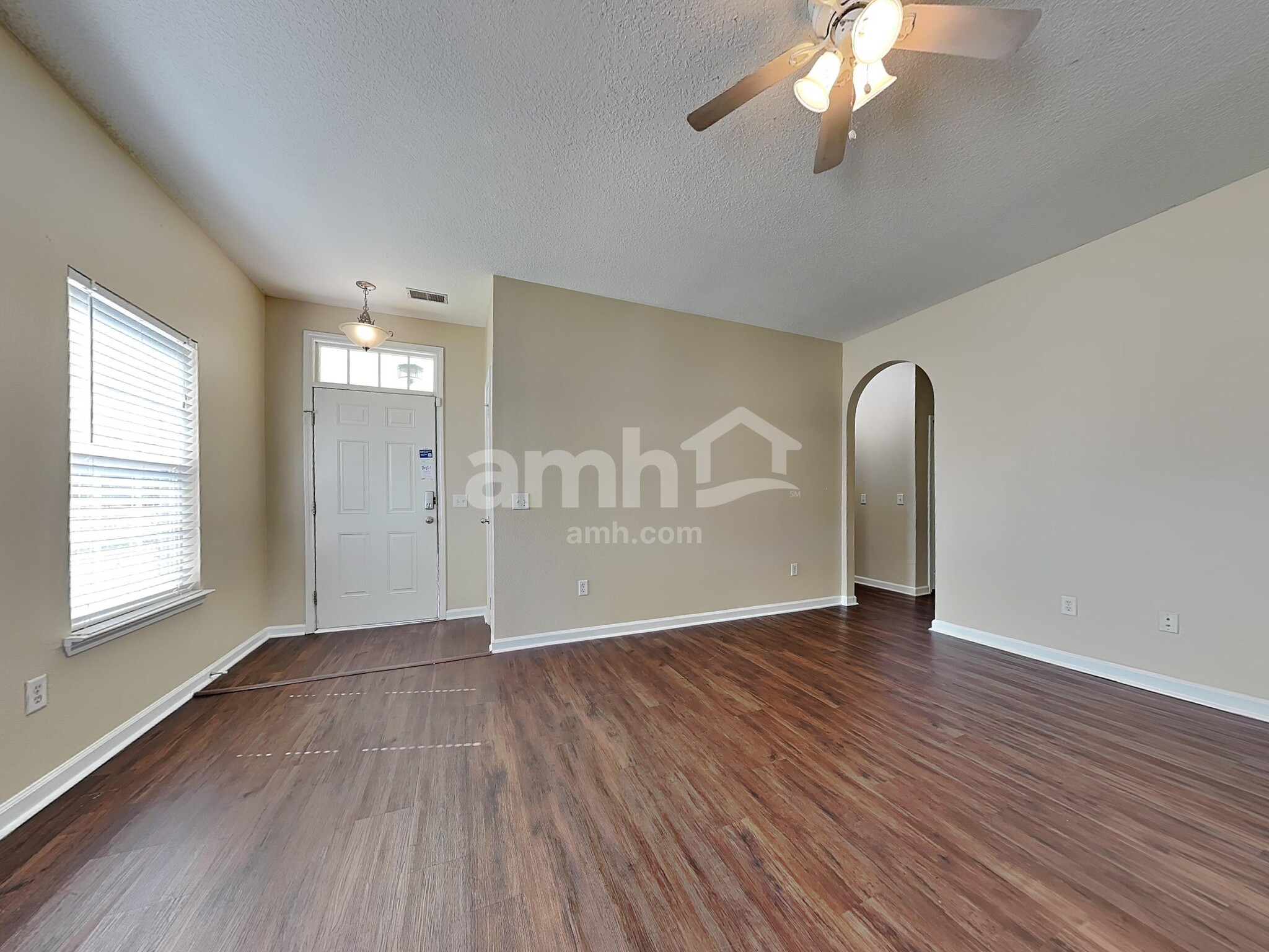 Building Photo - 10 Blue Oak Dr
