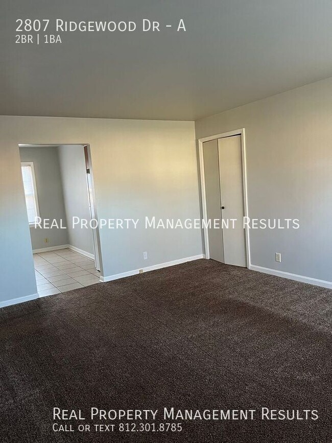 Building Photo - 2807 Ridgewood Dr
