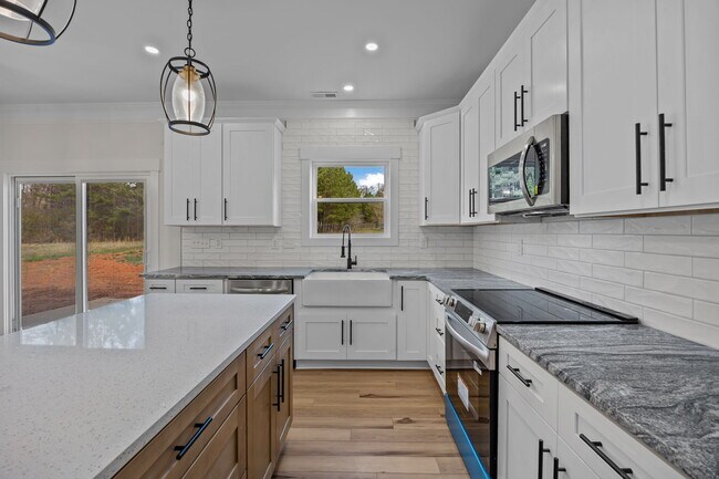 Building Photo - 1020 Gibson Rd