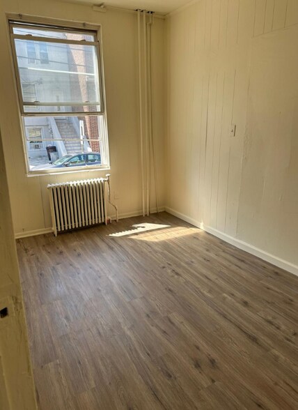 Building Photo - 120-122 Grand Ave