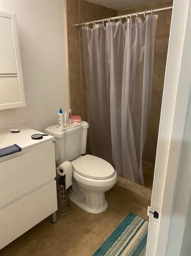 Building Photo - 13155 Ixora Ct